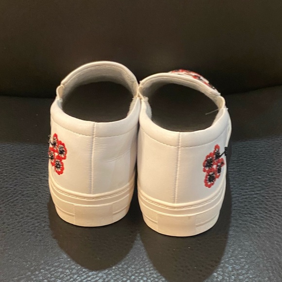 NWOT Nine West Floral Slip On Sneaker - Picture 6 of 8